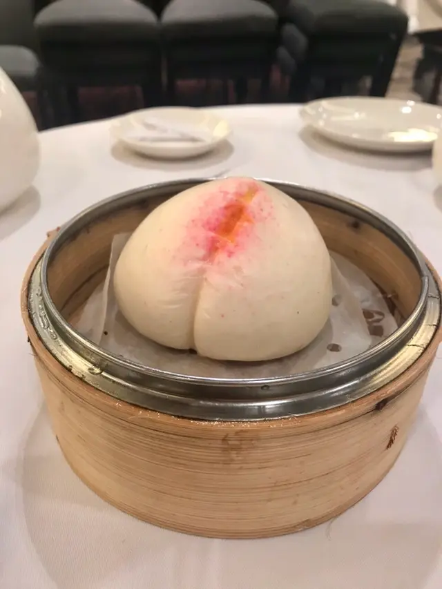 原隻蛋黃大桃包