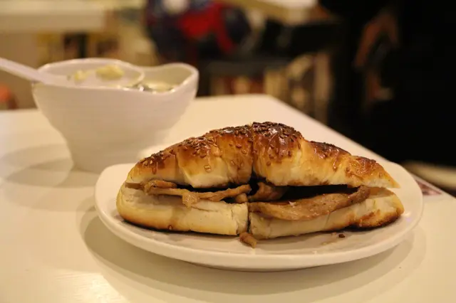 招牌醬燒豬排包