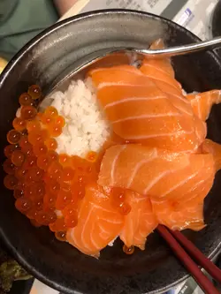 三文鱼亲子饭