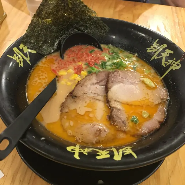 蝦味噌豚骨湯麵