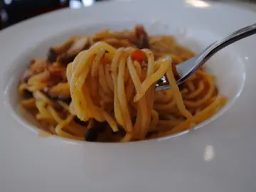 烟肉杂菇肉酱意粉