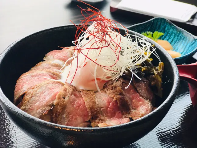 牛入口就溶化了🤤