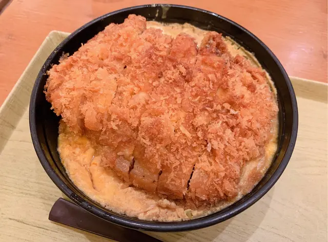滑蛋吉列豬扒丼