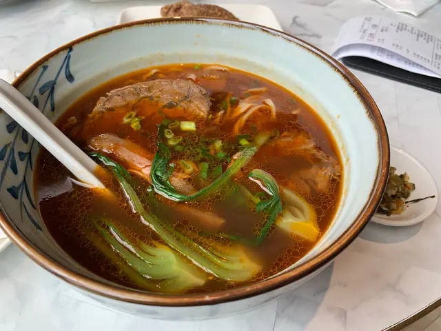 紅燒牛肉麵(半筋半肉)