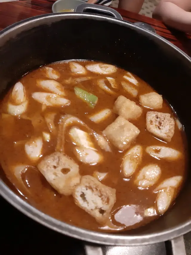 特濃花生沙嗲湯底