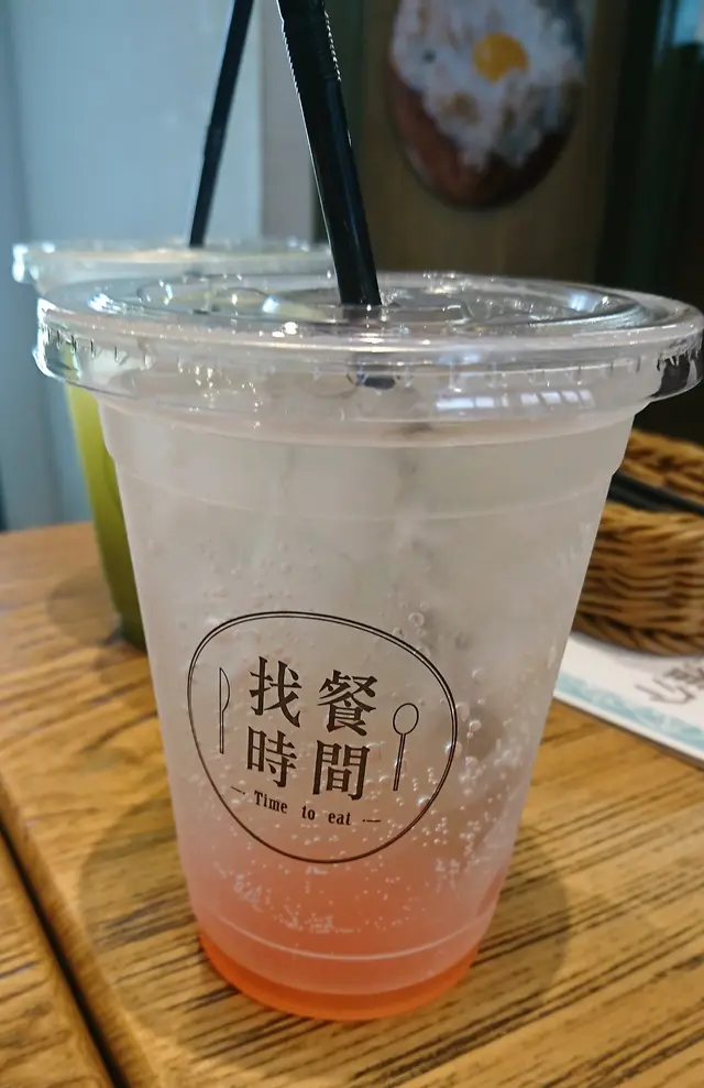 白桃梳打