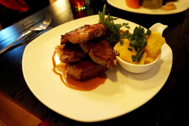 橡果級黑毛豬肉