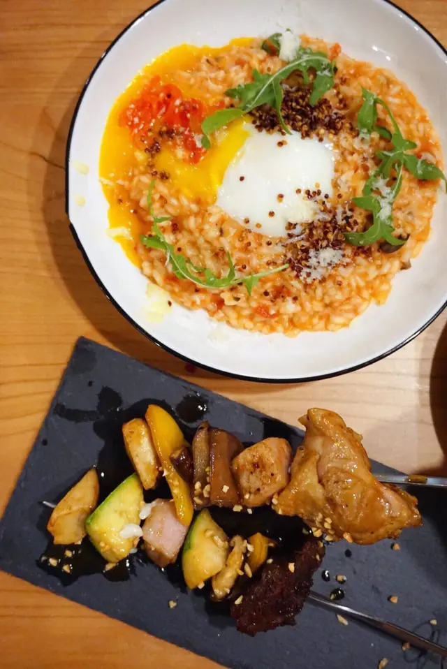 串燒。吃燉飯配串燒