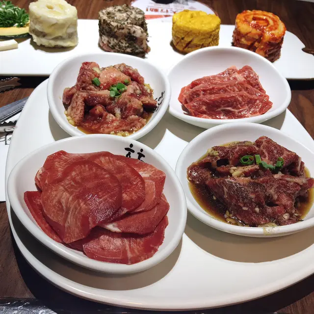 八色珍味拼盤(牛肉)