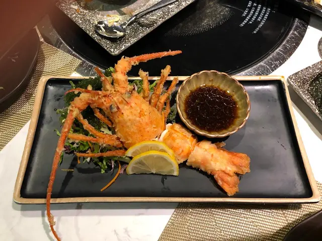 軟殼龍蝦海葡萄沙律