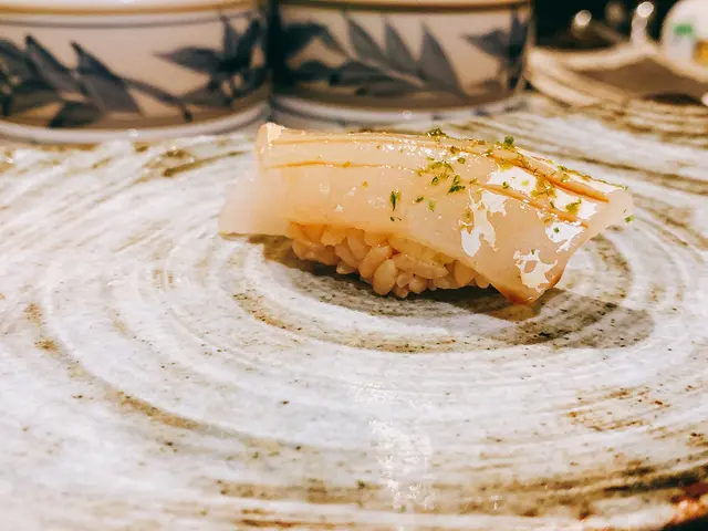 鱸魚壽司