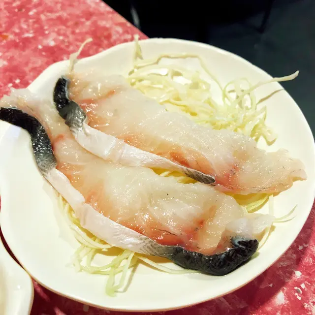 我吾明有幾貴，真係俾兩片