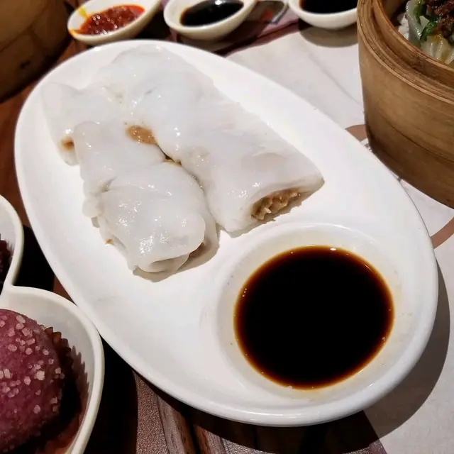 沙嗲金菇牛肉腸粉