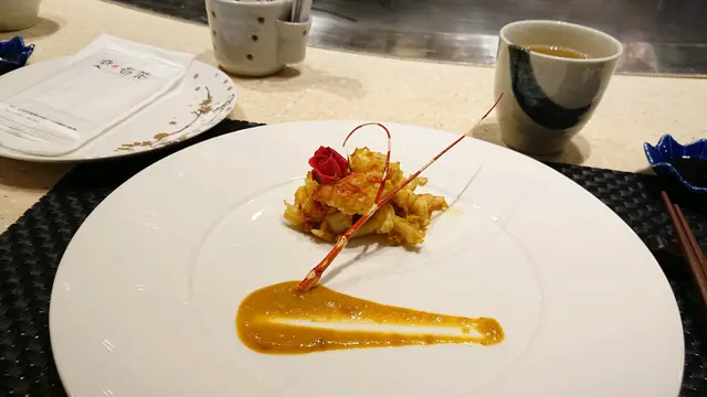 海膽汁煮龍蝦