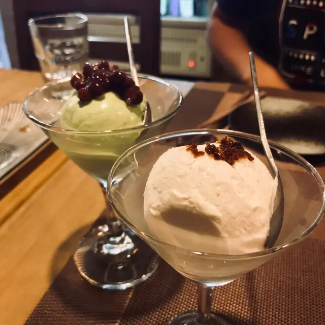 抹茶紅豆雪糕；黑糖豆腐雪糕