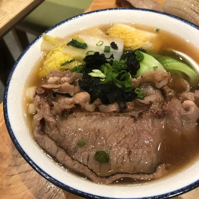 火炙牛肉湯烏冬
