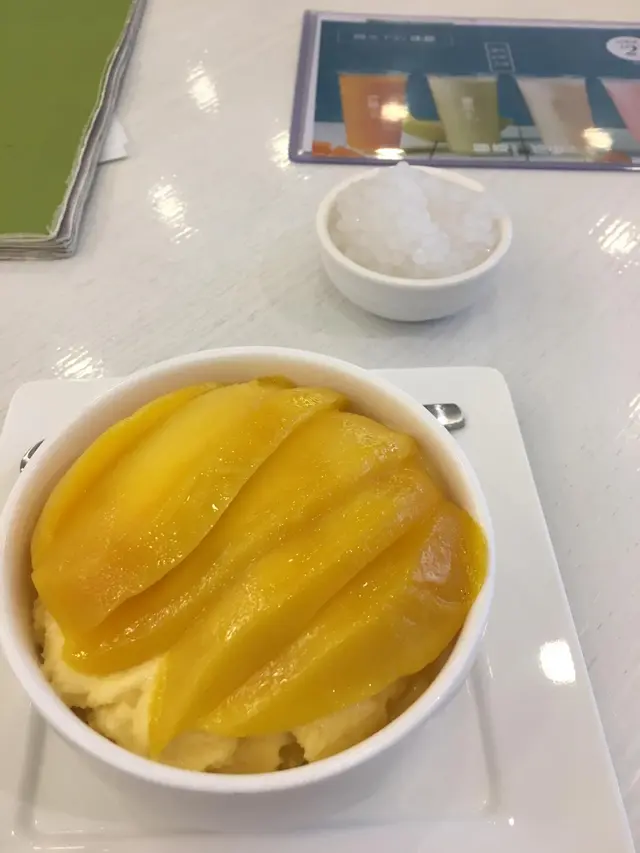 芒果奶昔雙皮奶