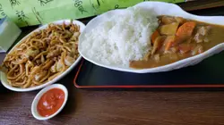 咖哩豚肉饭