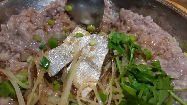 馬友鹹魚皇蒸肉餅