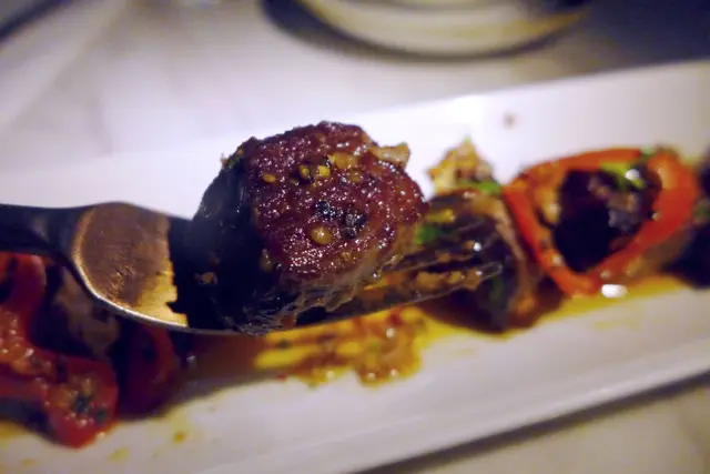 香蒜辣椒炒牛柳粒