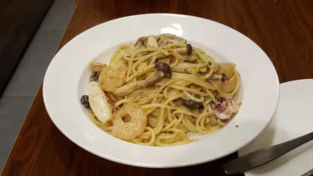 黑松露海鮮意粉