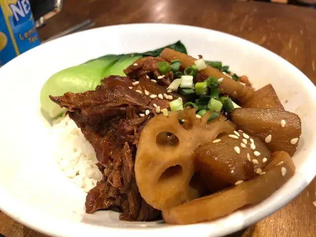 沖繩豬軟骨飯