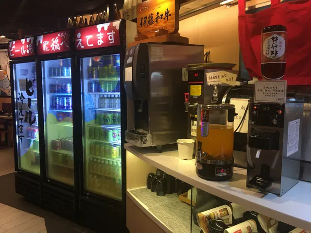 自助食物 - 飲品(不同罐裝、紙包、自製果茶等)
