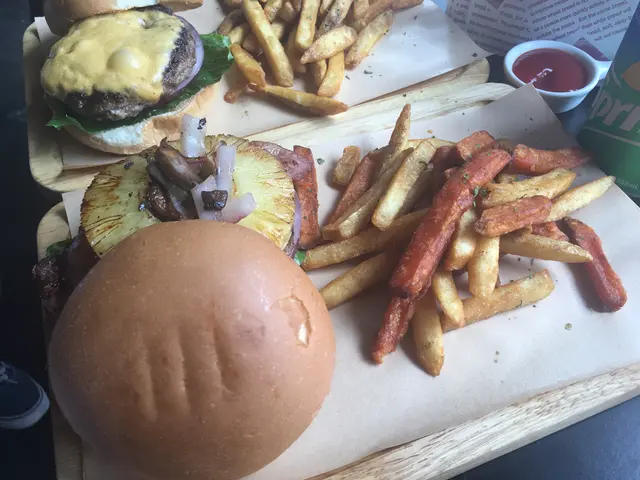 加$18配套餐(雙色薯條同汽水)