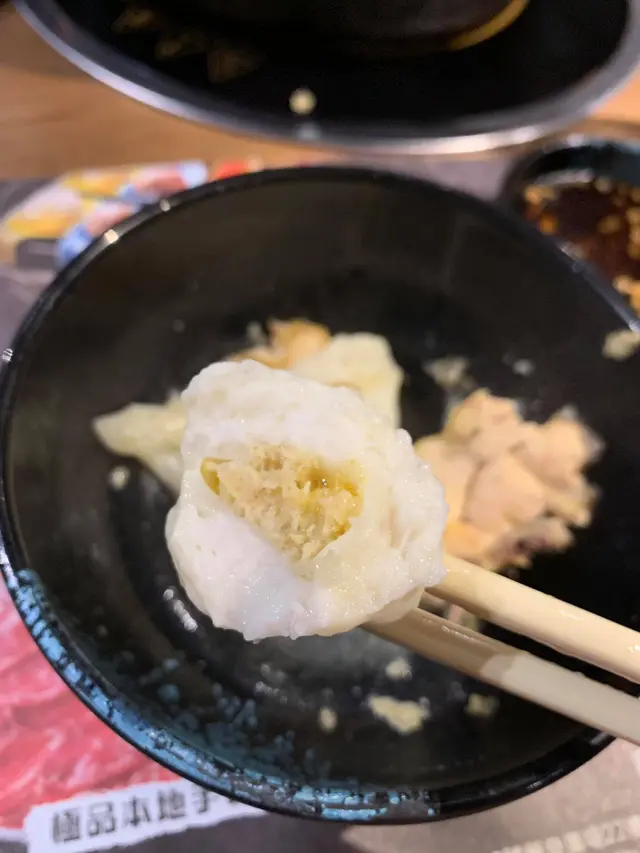 手打生拆蟹粉墨魚丸