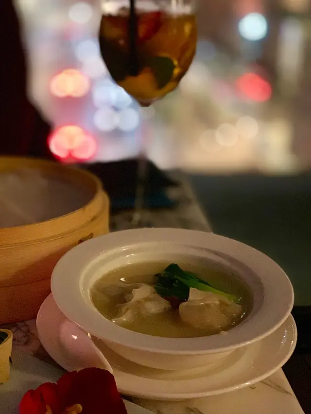 上海大碗雲吞鴨湯