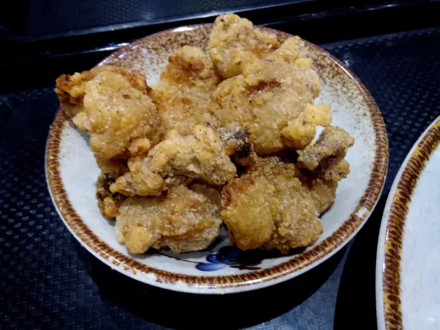 手撕鷄麻醬手工麵伴油茶佐鹽酥雞!一個字"正!"