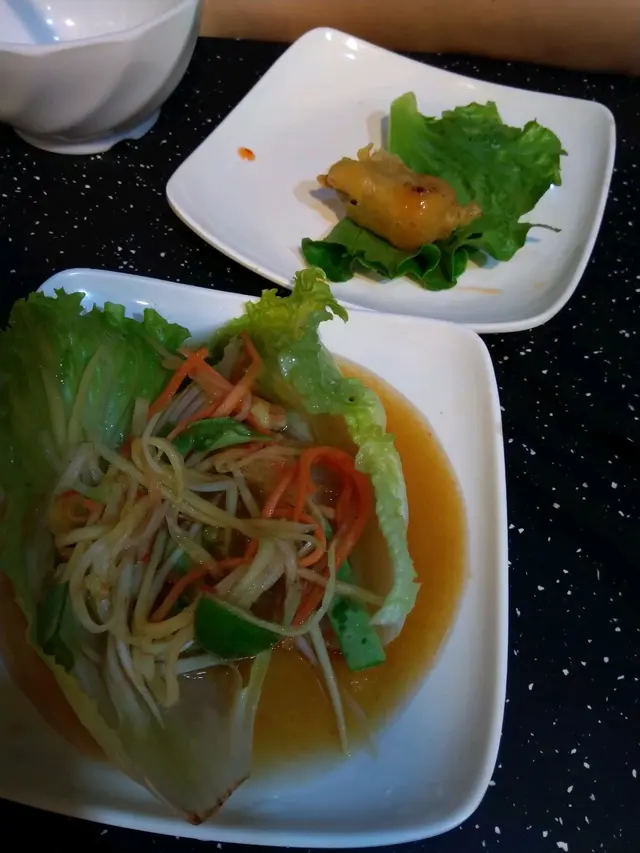 前菜，食咗一大半先影