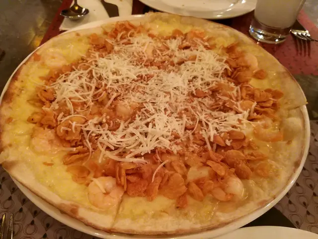 Garlic Snowing Pizza