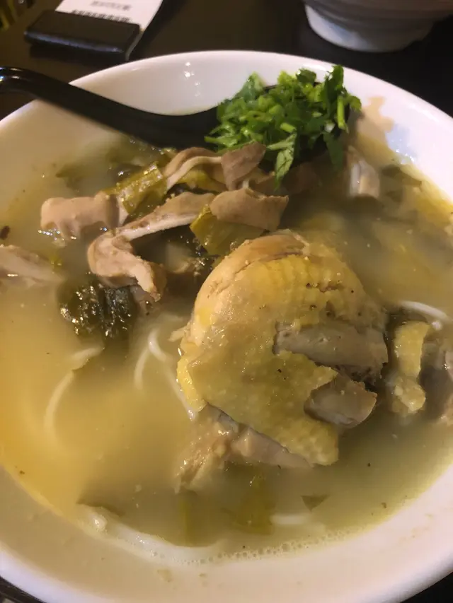 胡椒豬肚湯米線