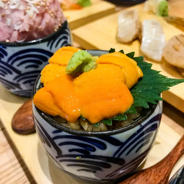 三色丼 