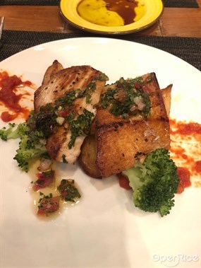 焗雪魚配特色燴蔬菜及焗新薯 - 荔枝角的Rustico