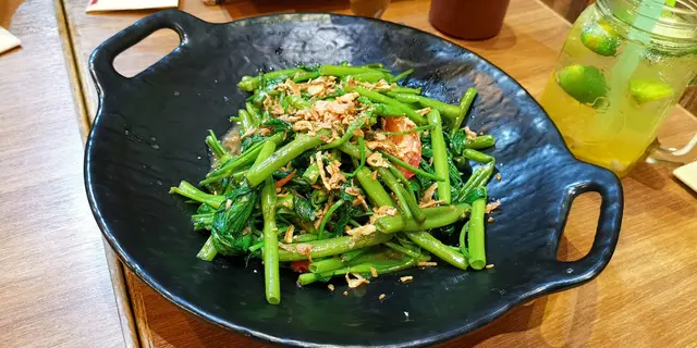 石粟馬拉盞炒通菜