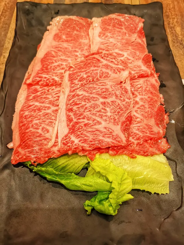 A4黑毛和牛