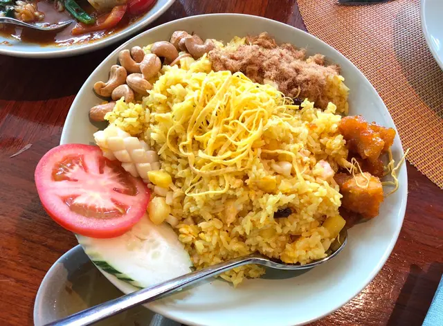 菠蘿炒飯
