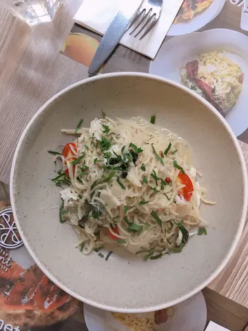 蟹肉白酒刁草紅胡椒天使麵