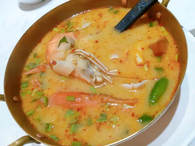 泰人大頭蝦冬蔭湯