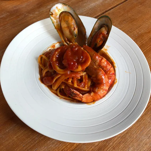 蕃茄海鮮義大利麵