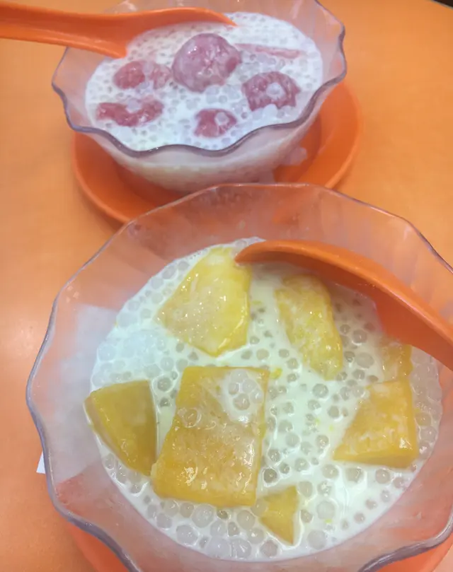 西瓜西米露(後面)