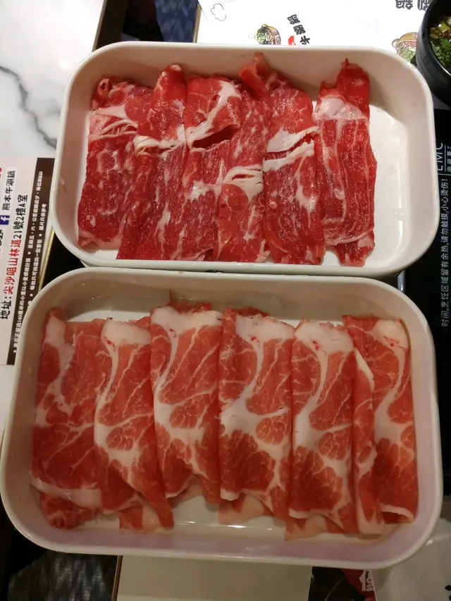 牛肩肉，黑豚肉