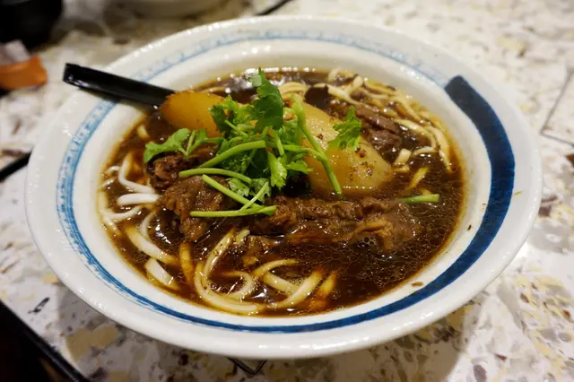 藥膳古早牛肉湯手工麵