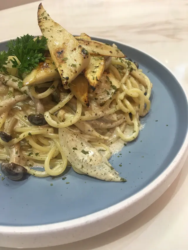 P3. 烤菇黑松露牛乳意粉