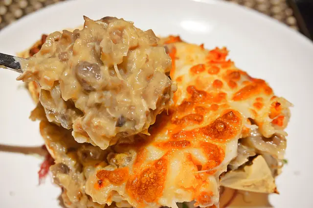 牛肝菌龍蝦芝士焗蟹蓋 (每位1客)