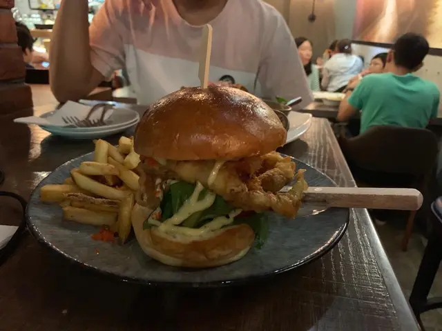 明太子原隻軟殻蟹漢堡