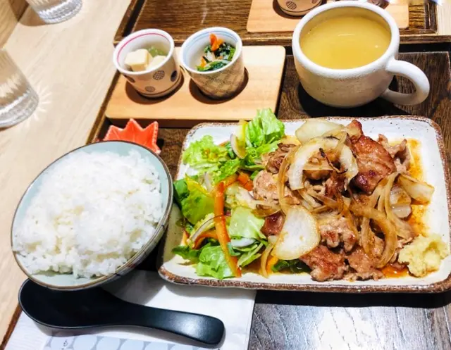生薑燒豚肉定食