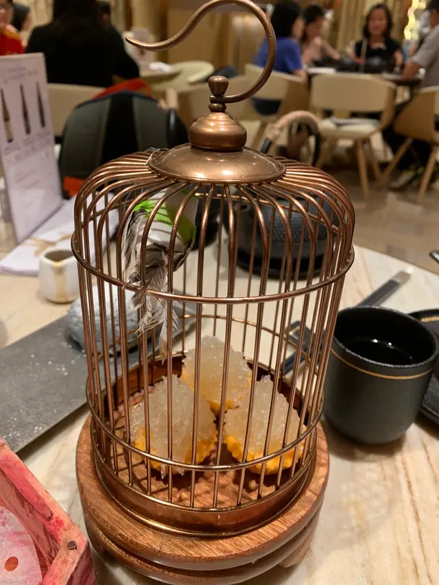 好多燕碎係面,有口感,有得睇又有得食